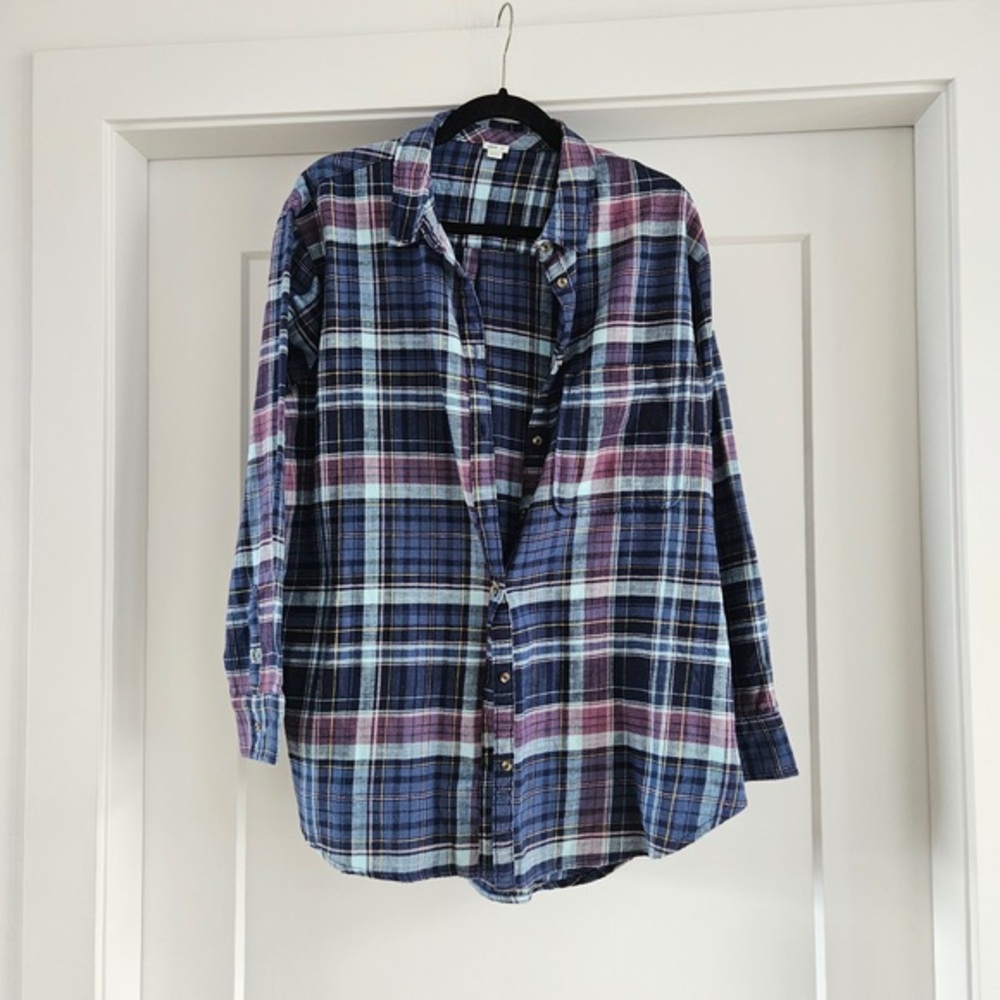 aerie Men’s Plaid Button-Down Shirt in Blue and Purple